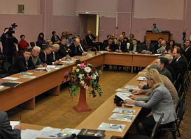 11 декабря, в 15.00 в актовом зале Политехнического колледжа НовГУ  состоялось совместное собрание руководства НовГУ и Ассоциации товаропроизводителей «Новгород».